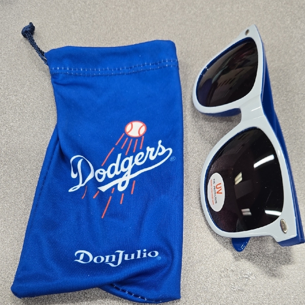Dodgers Stylish Blue Sunglasses with soft Cloth Dodgers eye glass case.